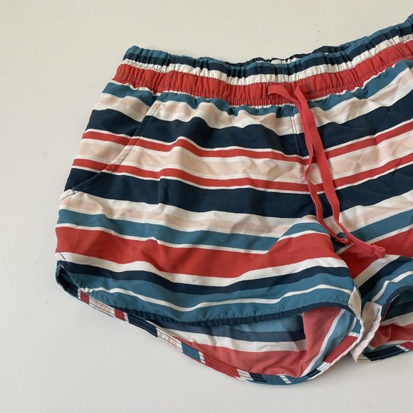 The North Face Shorts‎ Women’s Medium Striped Flashdry Hiking Activewear Running - Picture 2 of 11